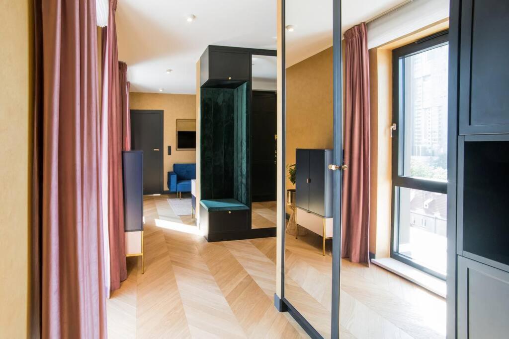 شقة Luksusowy Penthouse Z Jacuzzi I Widokiem Na Morze غدينيا المظهر الخارجي الصورة